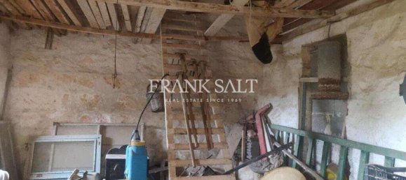 3 bedrooms Farm in Mosta, Malta No. 1496 31