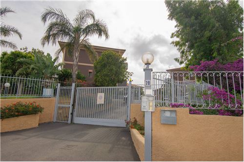 4 Schlafzimmer Wohnung in Catania, Italy, Nr. 280158