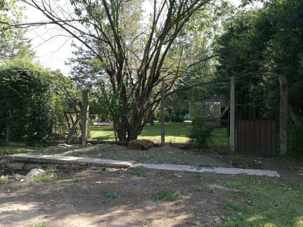  Land in Malvinas Argentinas, Argentina No. 42942