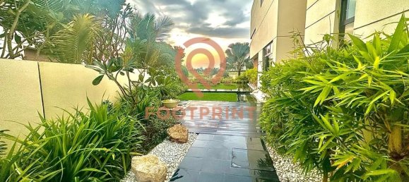 5 bedrooms Villa in Dubai, UAE No. 24141 17