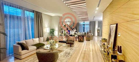 5 bedrooms Villa in Dubai, UAE No. 24141 7