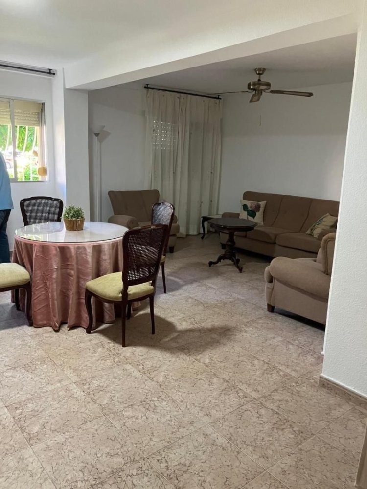 Квартира с 4 спальнями в Кордова, Испания № 167379