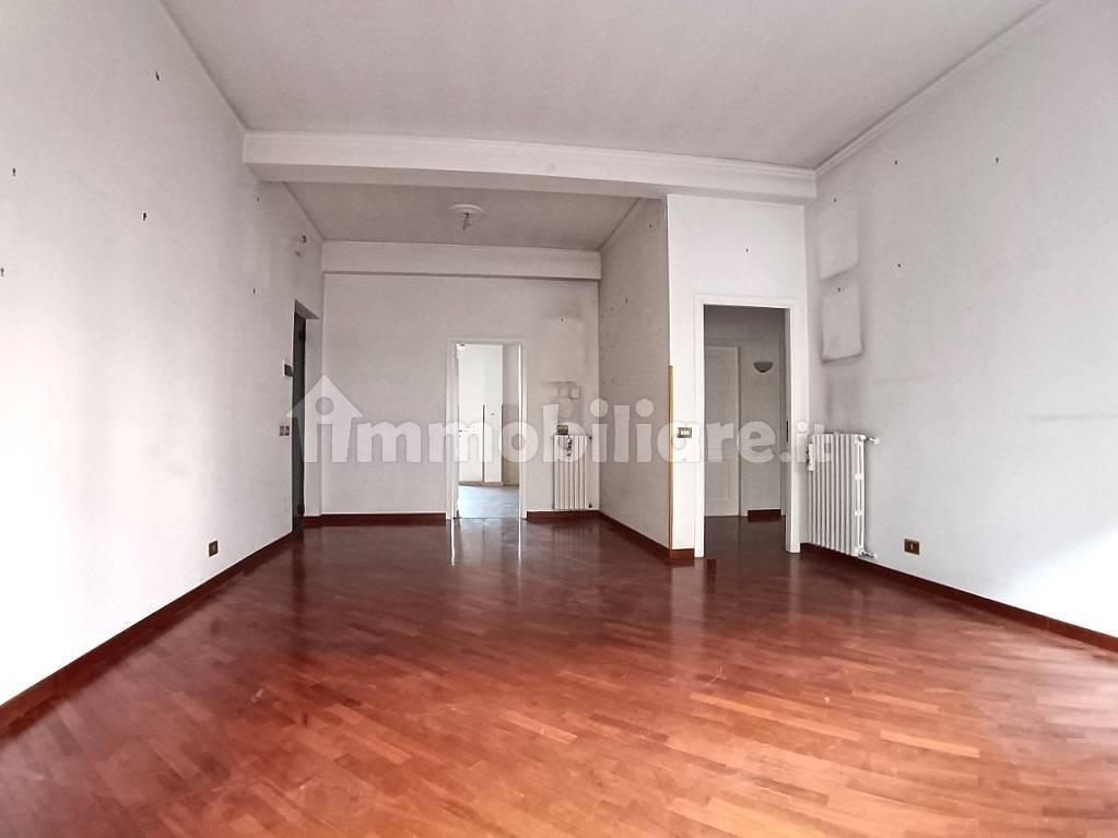 Apartamento de 2 dormitorios en Palermo, Italy No. 270593