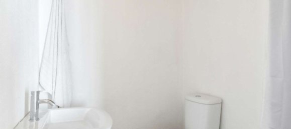 9 bedrooms House in Costa da Caparica, Portugal No. 117941 20