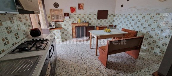 3 Schlafzimmer Haus in Sant'Agata de' Goti, Italy, Nr. 59626 8