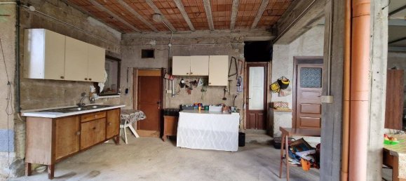 3 Schlafzimmer Haus in Sant'Agata de' Goti, Italy, Nr. 59626 4
