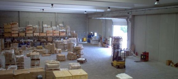 Склад 1350м² в Казореццо, Италия № 145650 18