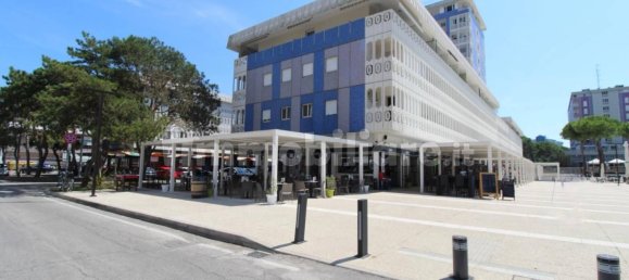 Propiedad comercial de 2 habitaciónes en Udine, Italy No. 98697 10