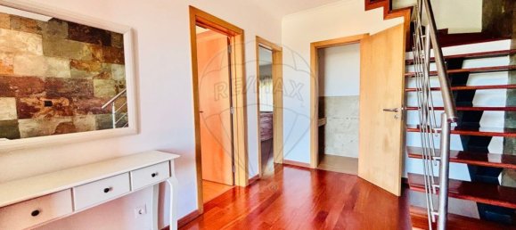 3 bedrooms House in Sesimbra, Portugal No. 18437 38