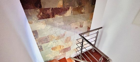 3 bedrooms House in Sesimbra, Portugal No. 18437 9