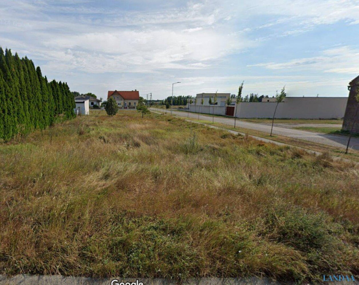 588m² Land in Frauenkirchen, Austria No. 163931