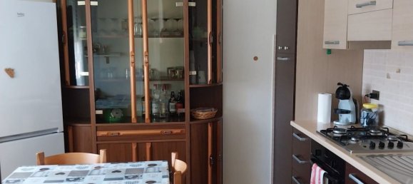 3 rooms Apartment in Catanzaro, Italy No. 88781 10