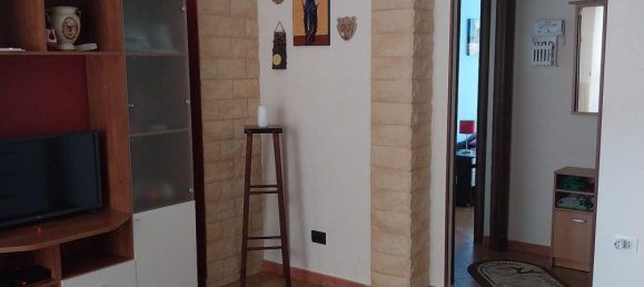 3 rooms Apartment in Catanzaro, Italy No. 88781 4