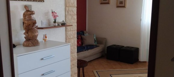 3 rooms Apartment in Catanzaro, Italy No. 88781 9