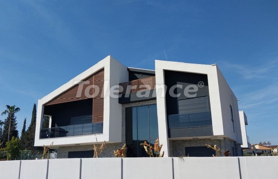 Villa 5+1 in Antalya, Turkey No. 40823