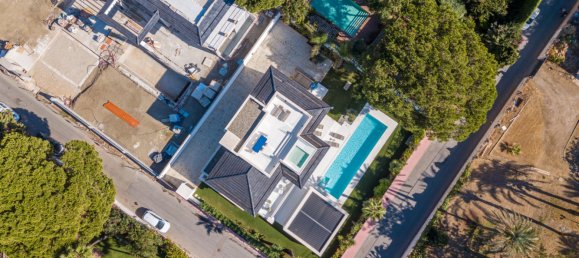 6 bedrooms Villa in San Pedro de Alcantara, Spain No. 4677 2