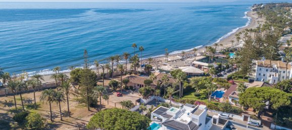 6 bedrooms Villa in San Pedro de Alcantara, Spain No. 4677 3