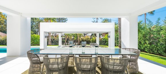 6 bedrooms Villa in San Pedro de Alcantara, Spain No. 4677 21