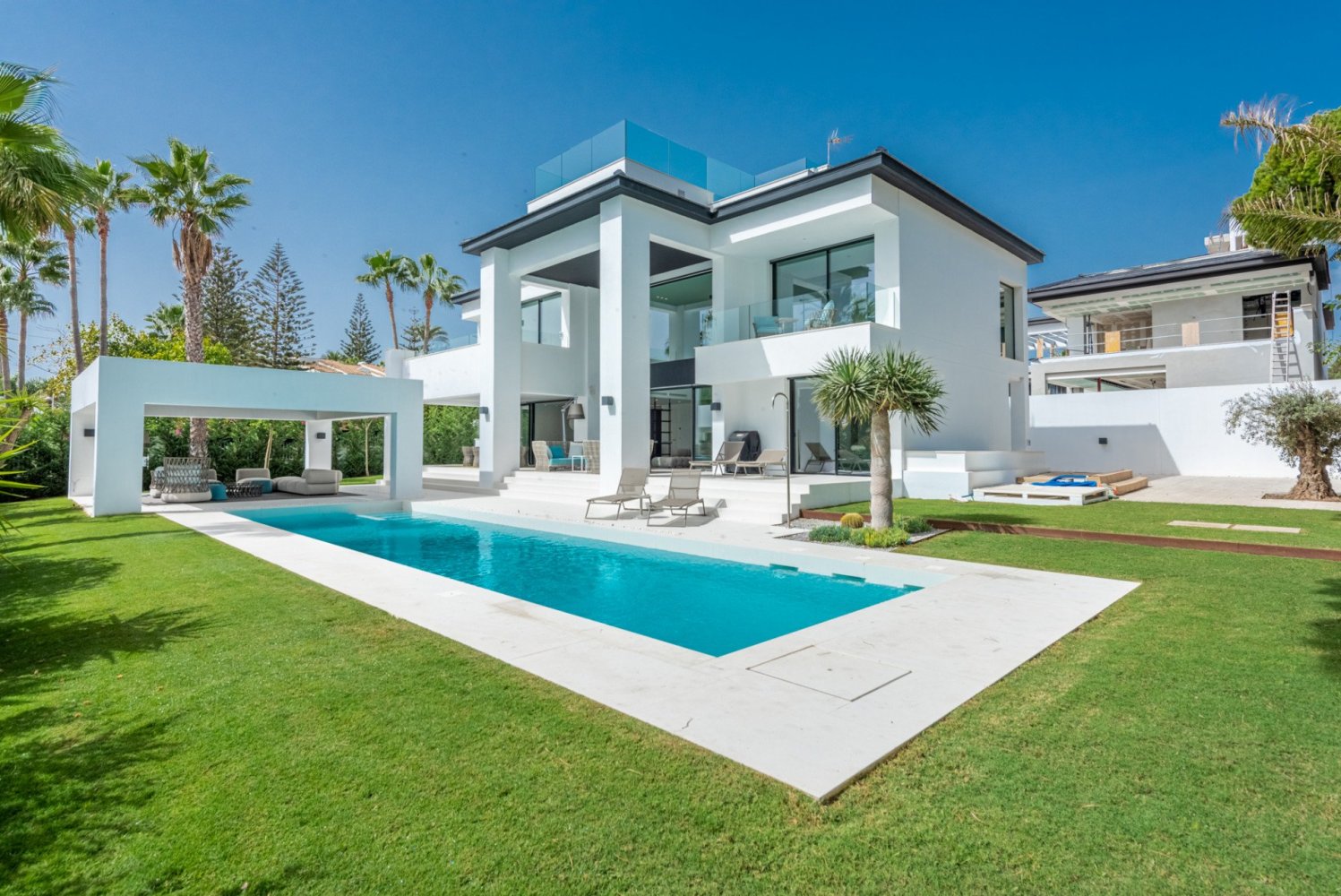 6 bedrooms Villa in San Pedro de Alcantara, Spain No. 4677