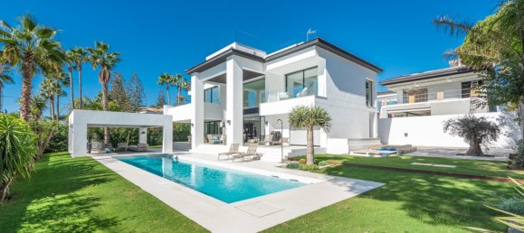 6 bedrooms Villa in San Pedro de Alcantara, Spain No. 4677 23