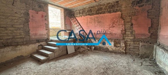 Casa de 2 habitaciónes en Vitulazio, Italy No. 149418 5