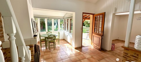 Casa de 3 dormitorios en Neuvy-sur-Loire, France No. 191837 4