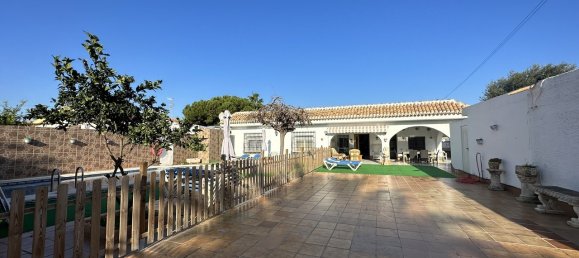Villa de 4 dormitorios en La Manga del Mar Menor, Spain No. 10432 3