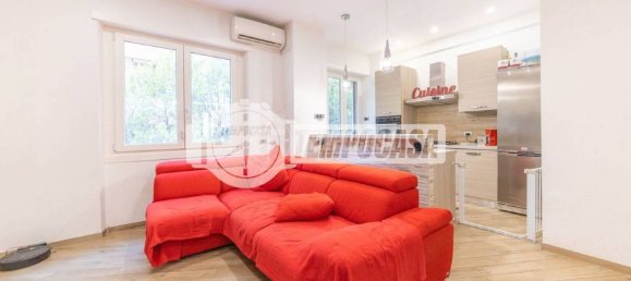 3 rooms Apartment in Rome, Italy No. 287516 7