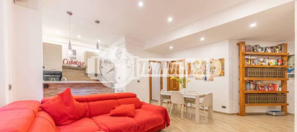 3 rooms Apartment in Rome, Italy No. 287516 4
