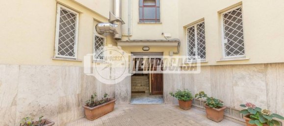 3 rooms Apartment in Rome, Italy No. 287516 38