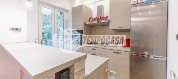 3 rooms Apartment in Rome, Italy No. 287516 12