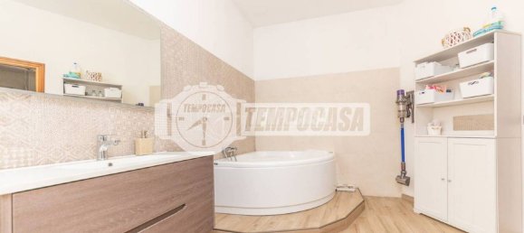 3 rooms Apartment in Rome, Italy No. 287516 25