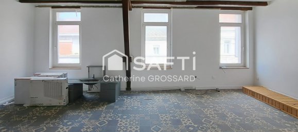 2 bedrooms Building in Henin-Beaumont, France No. 267252 4