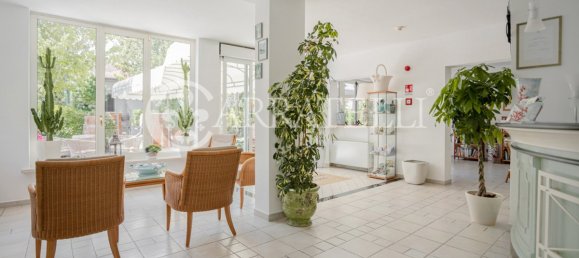 18 Schlafzimmer Hotel in Forte dei Marmi, Italy, Nr. 210030 23