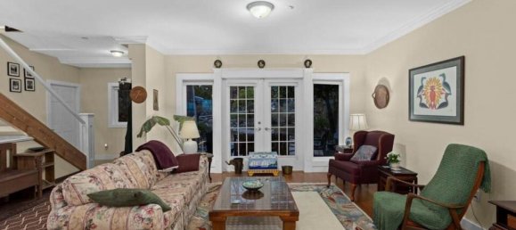 5 bedrooms House in British Columbia, Canada No. 1088 6