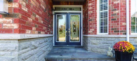 6 غرف نوم منزل في Mississauga, Canada رقم 507 4