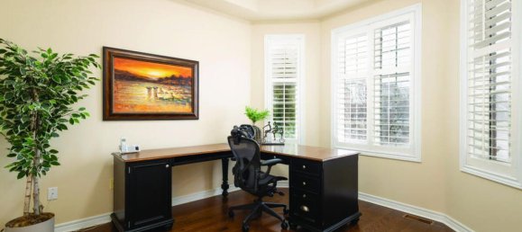 6 غرف نوم منزل في Mississauga, Canada رقم 507 12