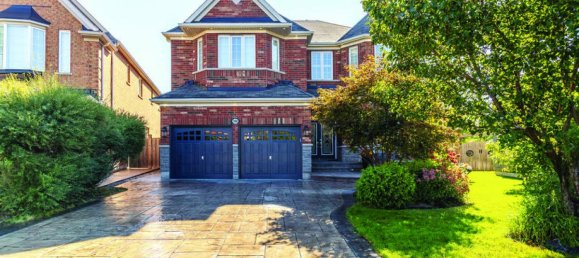 6 غرف نوم منزل في Mississauga, Canada رقم 507 3