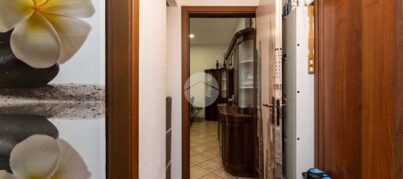 2-salle Appartement à Milan, Italy No. 243973 28