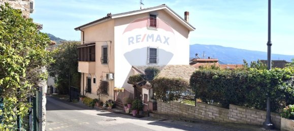 3 bedrooms Villa in Santi Cosma e Damiano, Italy No. 54047 4
