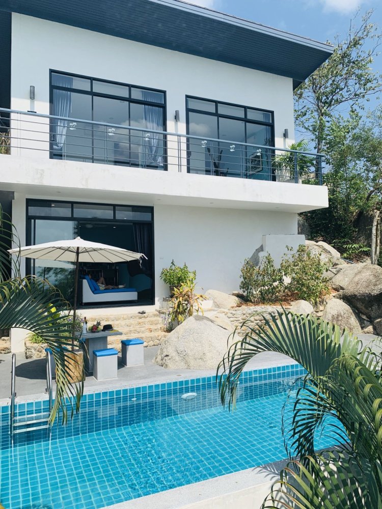 Вилла с 10 спальнями в Самуй, Таиланд № 72037