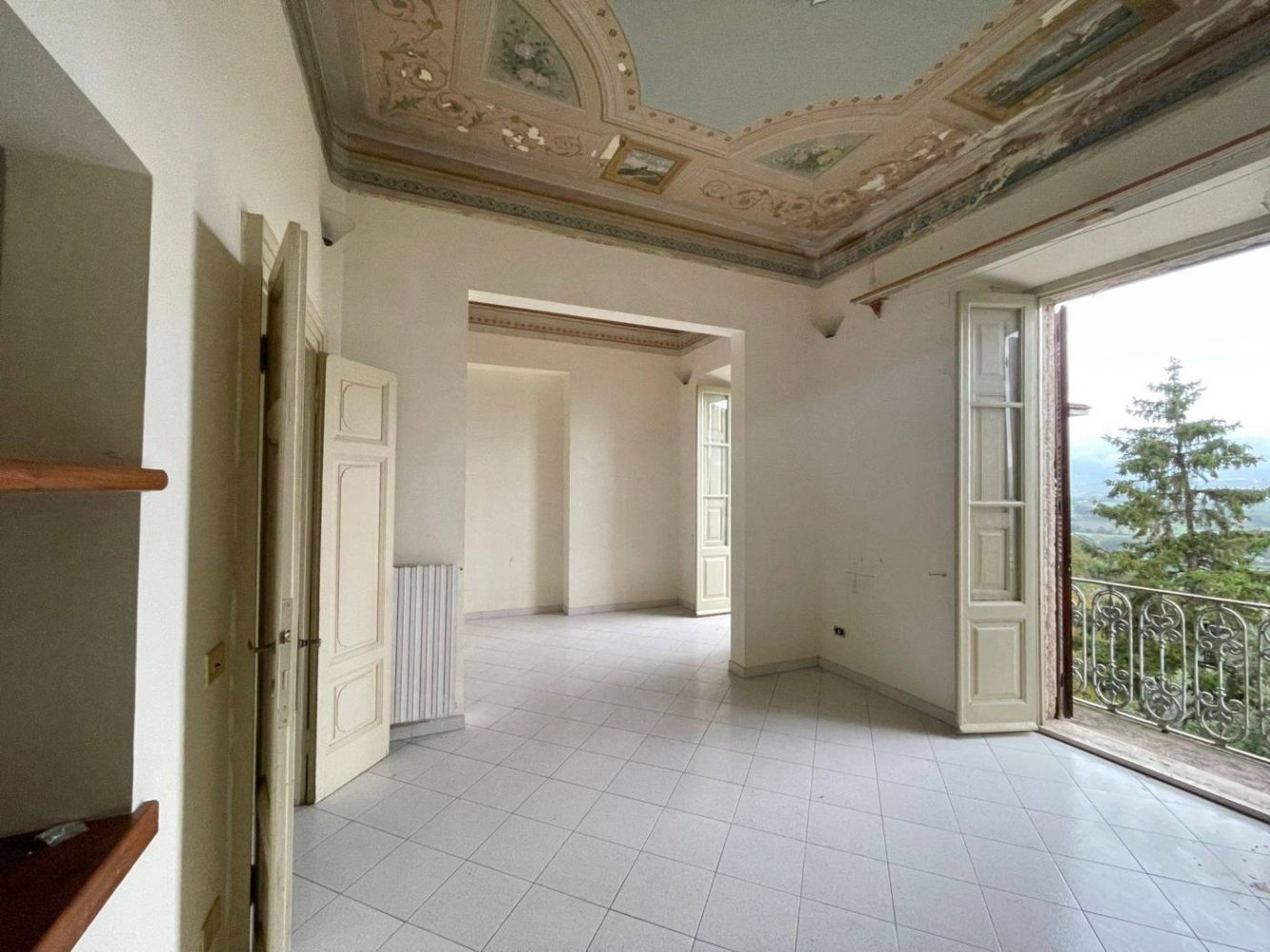 Квартира с 3 спальнями в Альвито, Италия № 56072