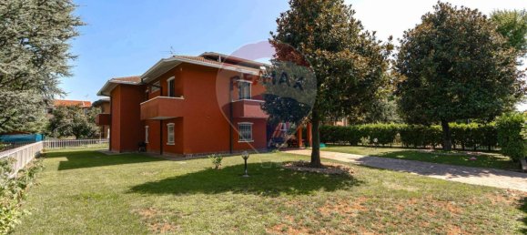 Villa de 6 dormitorios en Arcore, Italy No. 267032 4