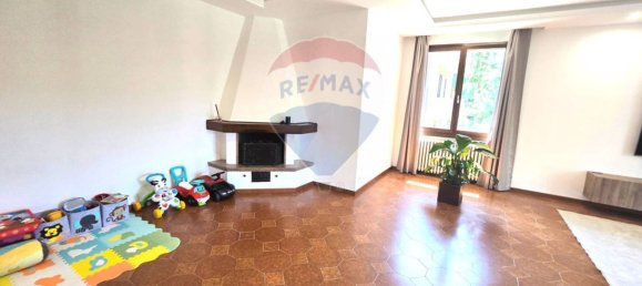 Villa de 6 dormitorios en Arcore, Italy No. 267032 10