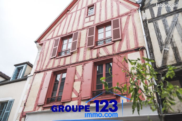 Квартира с 3 спальнями в Осер, Франция № 363941