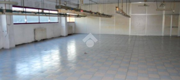 Almacén de 4 habitaciónes en Gussago, Italy No. 122298 5