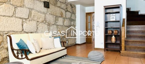 Casa de 3 dormitorios en Porto, Portugal No. 297939 3