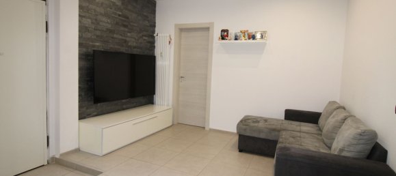 4-Zimmer Wohnung in Alba, Italy, Nr. 214078 32