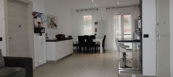 4-Zimmer Wohnung in Alba, Italy, Nr. 214078 2