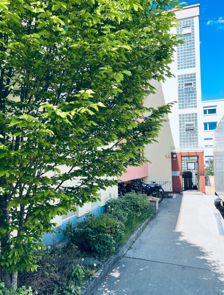 3 rooms Apartment in Augsburg, Germany No. 371602